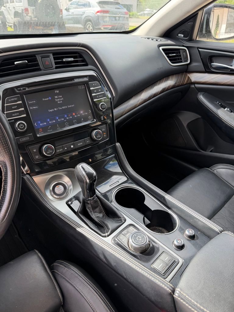 Used 2017 Nissan Maxima Platinum image 15