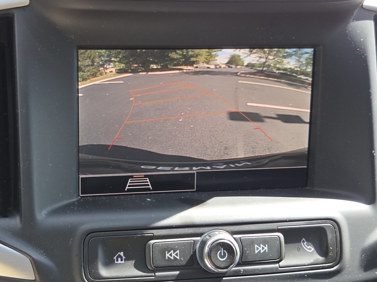 Used 2023 GMC Terrain SLE FWD image 8