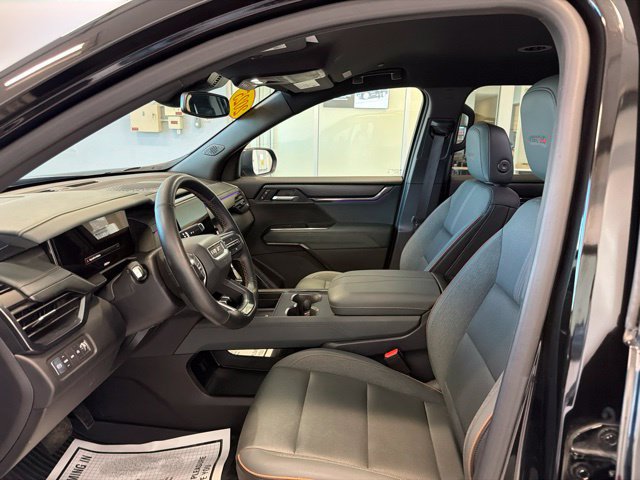 Used 2025 GMC Acadia AT4 w/ LPO, Floor Liner Package AWD/4WD image 14