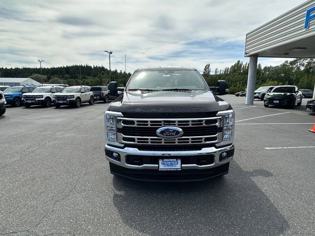 New 2025 Ford F250 XLT w/ F-250 >10K GVWR Package image 3