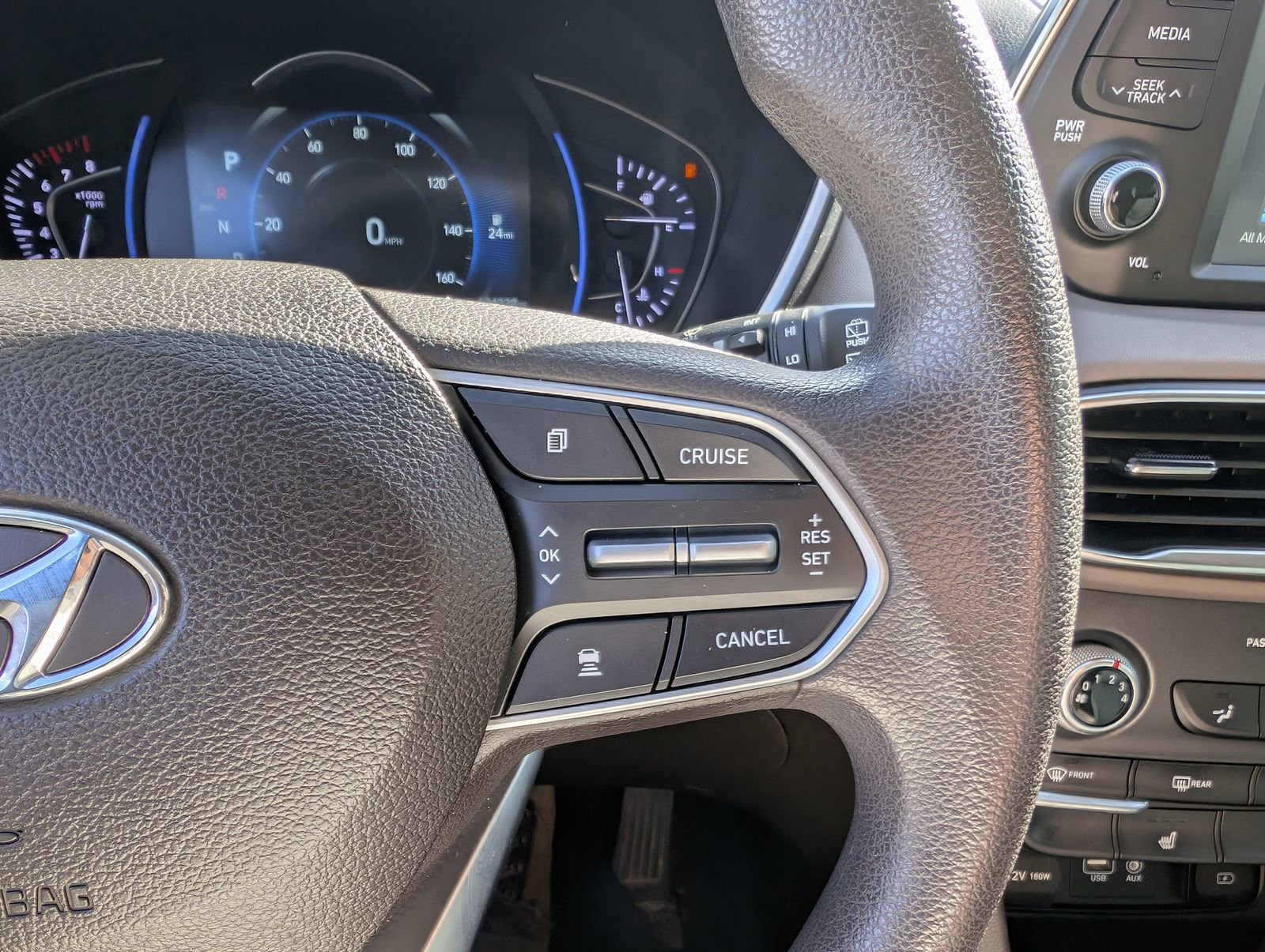 Used 2020 Hyundai Santa Fe SEL image 17