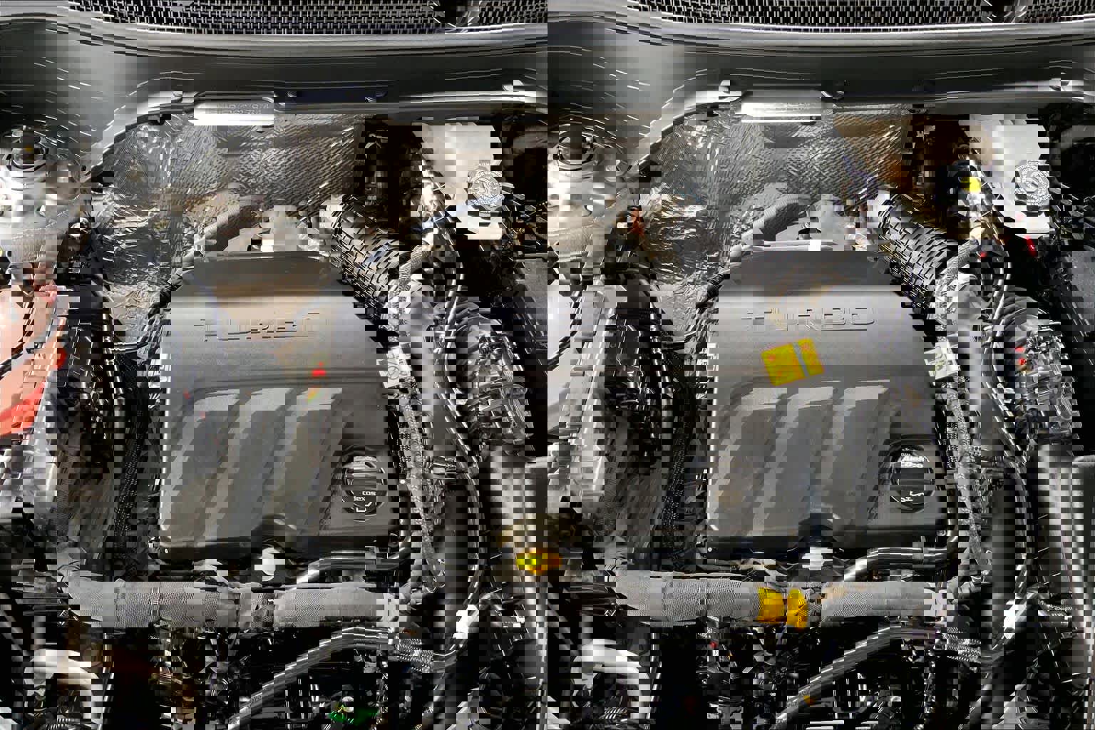 Used 2025 Chevrolet Trax LT w/ LT Convenience Package image 31