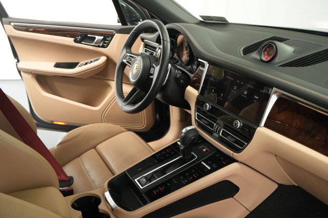 Used 2022 Porsche Macan S image 53