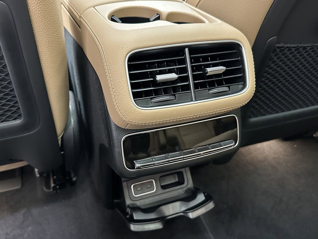 New 2026 Mercedes-Benz GLS 450 4MATIC image 26