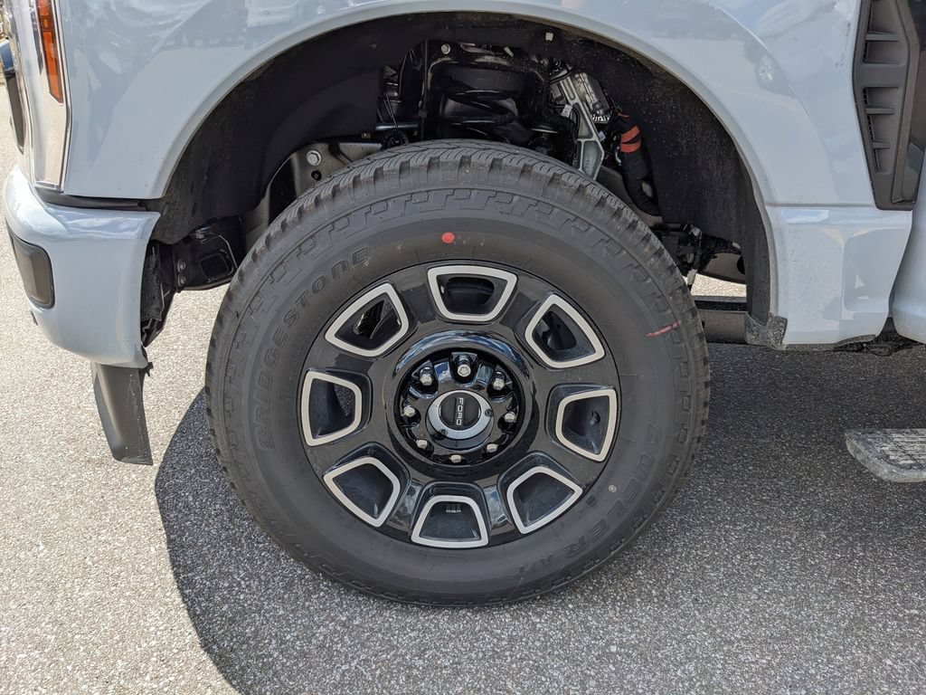 New 2026 Ford F250 Platinum AWD/4WD image 36
