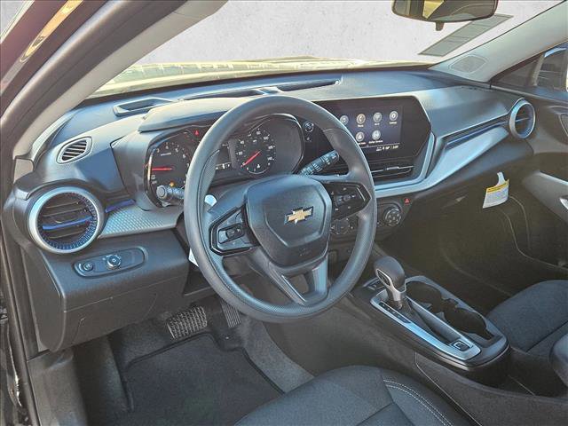 New 2026 Chevrolet Trax LS w/ LS Convenience Package image 3