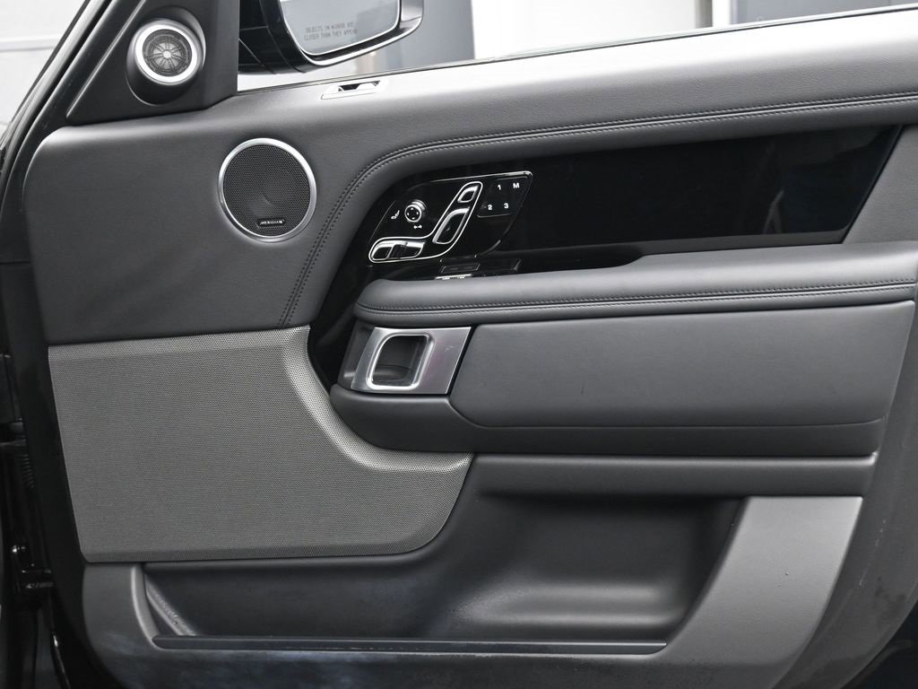 Used 2022 Land Rover Range Rover Westminster Edition image 27