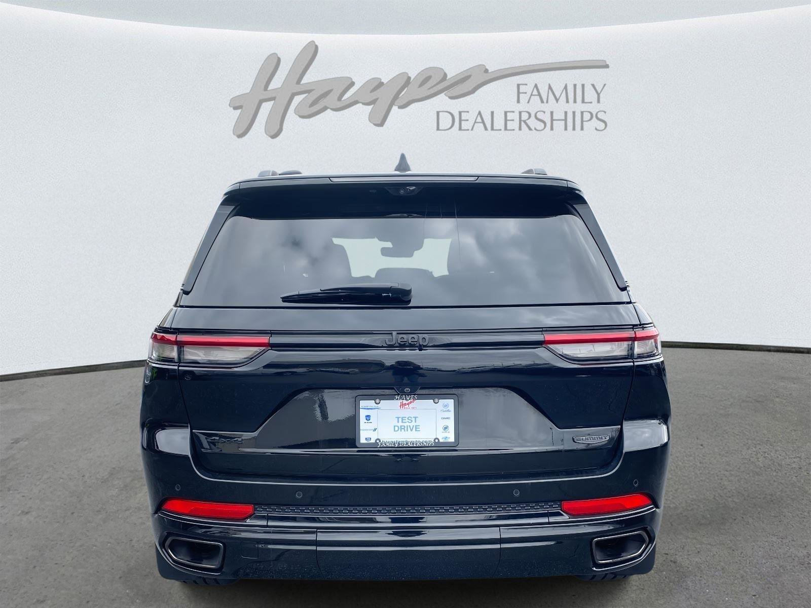 Certified 2025 Jeep Grand Cherokee Summit image 4