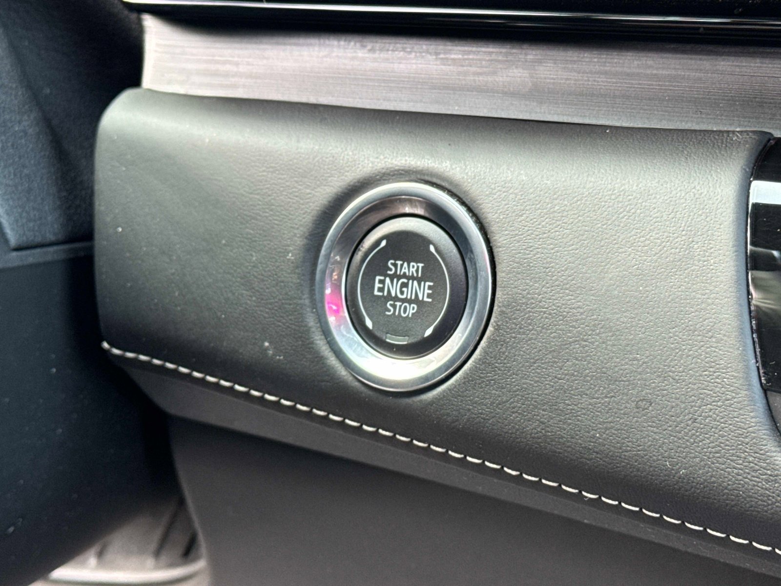 Used 2024 Cadillac Escalade ESV Sport Platinum image 6