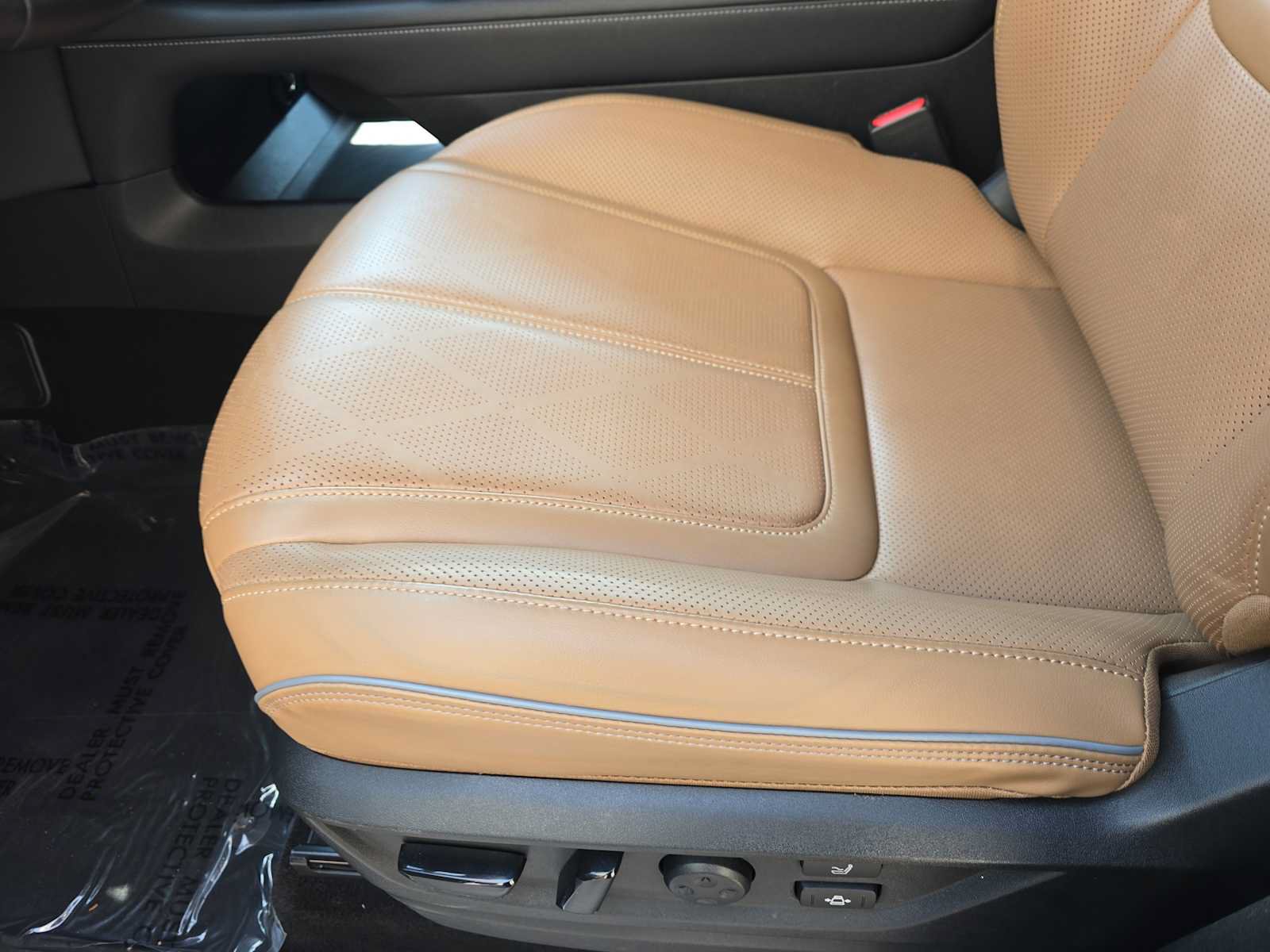 Certified 2025 INFINITI QX80 Sensory AWD/4WD image 17