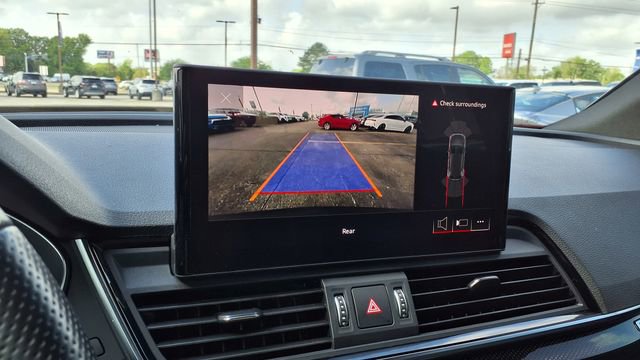 Used 2022 Audi SQ5 Premium w/ Convenience Package image 25