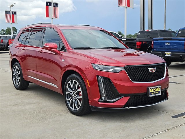 Used 2024 Cadillac XT6 Sport w/ Technology Package image 3