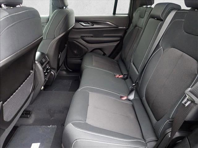 New 2026 Jeep Grand Cherokee Laredo X image 10