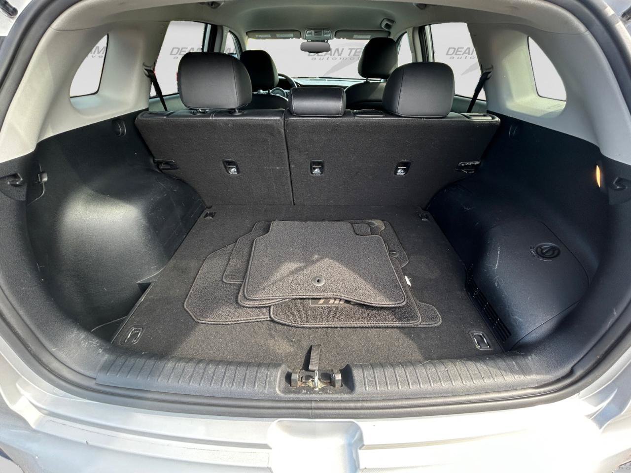 Used 2021 Kia Niro EX FWD image 15