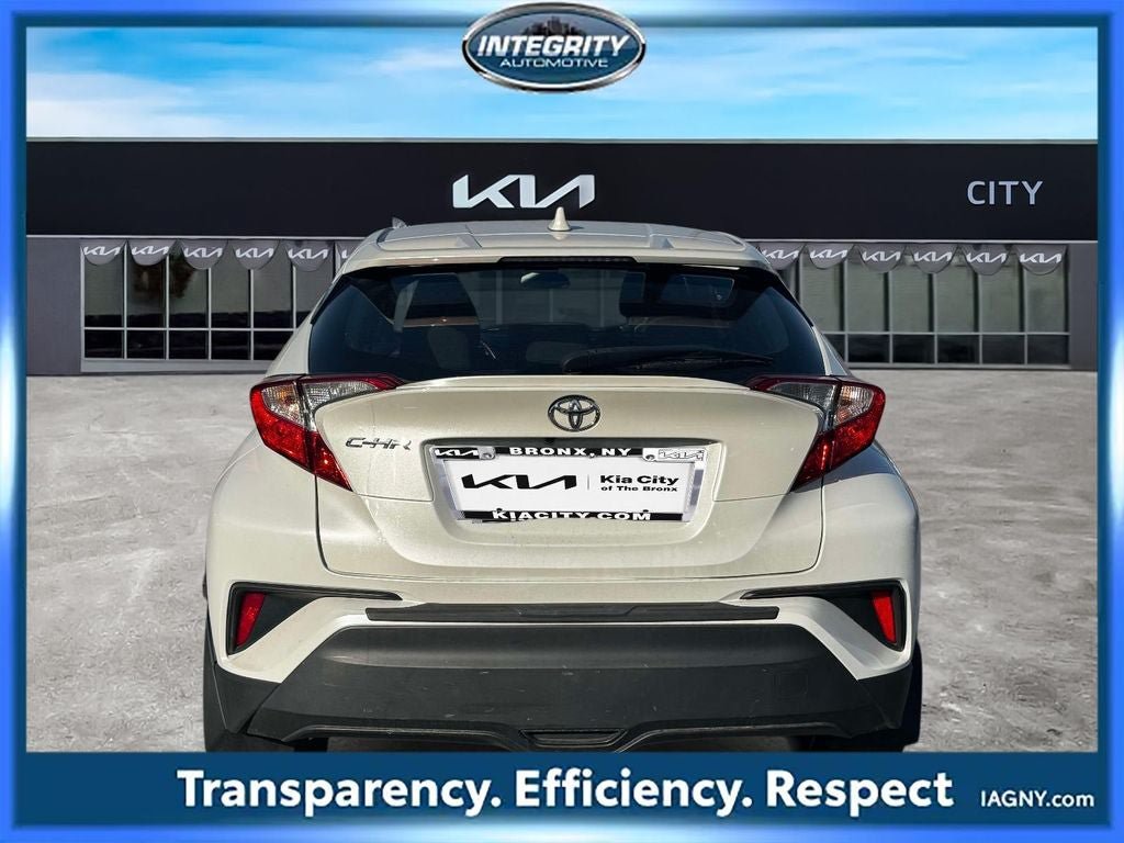 Used 2021 Toyota C-HR XLE FWD image 6
