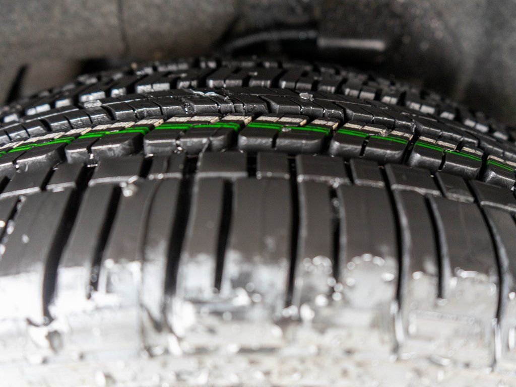 Used 2024 Mitsubishi Outlander 4WD Plug-In Hybrid image 33