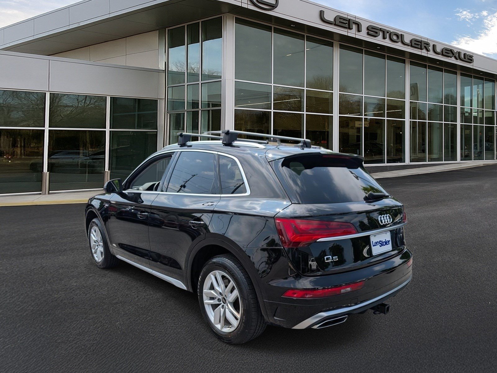 Used 2023 Audi Q5 2.0T Premium w/ Convenience Package AWD/4WD image 5
