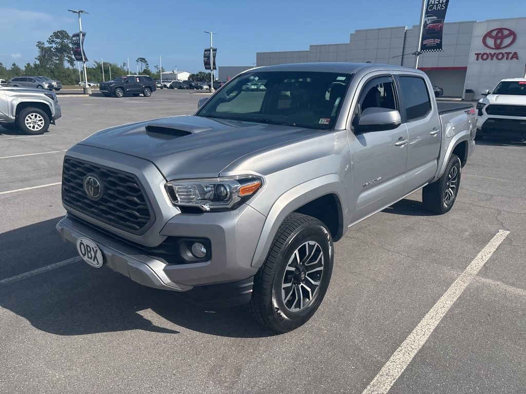 Used 2021 Toyota Tacoma TRD Sport w/ Technology Package image 6