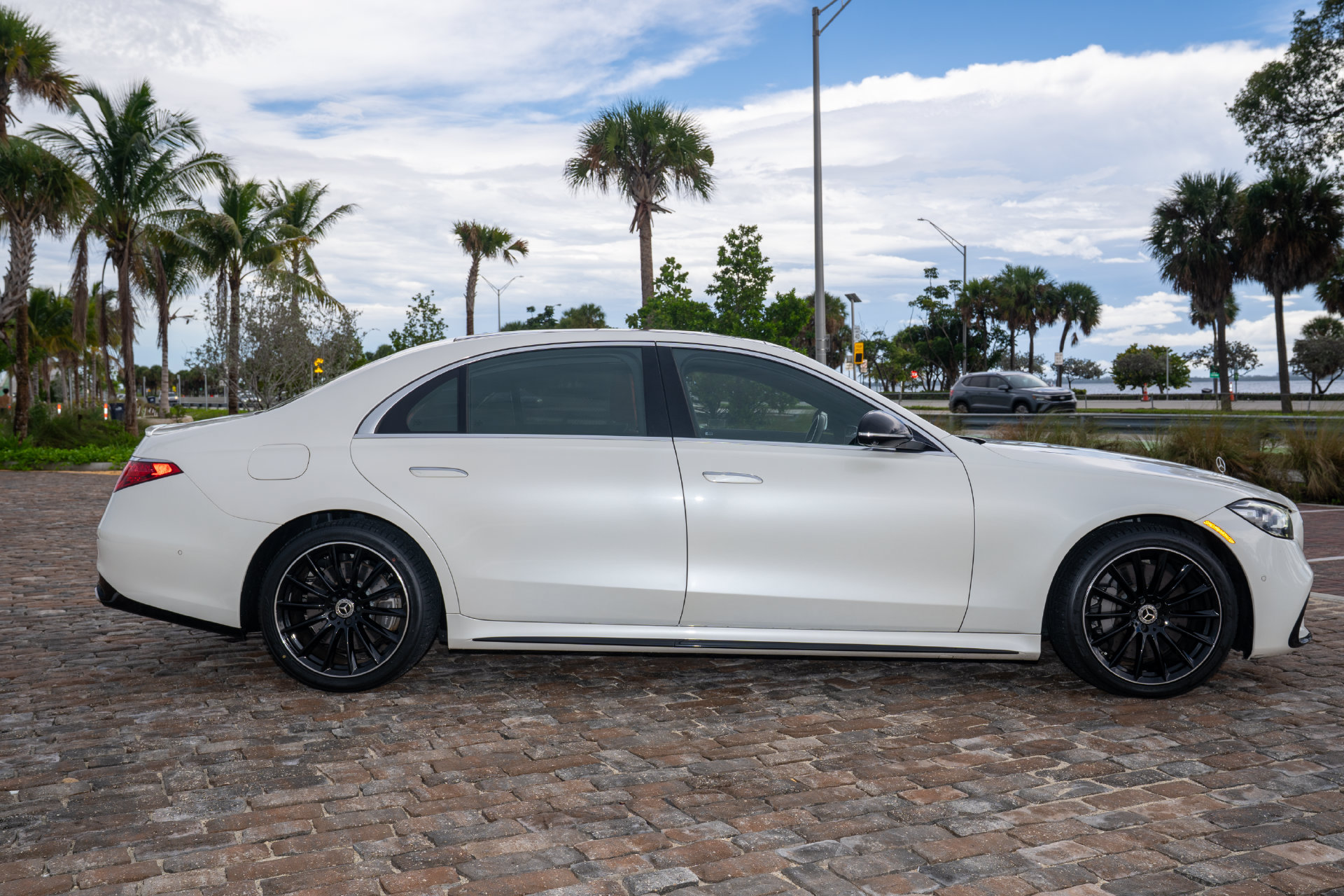 Used 2022 Mercedes-Benz S 500 4MATIC image 14