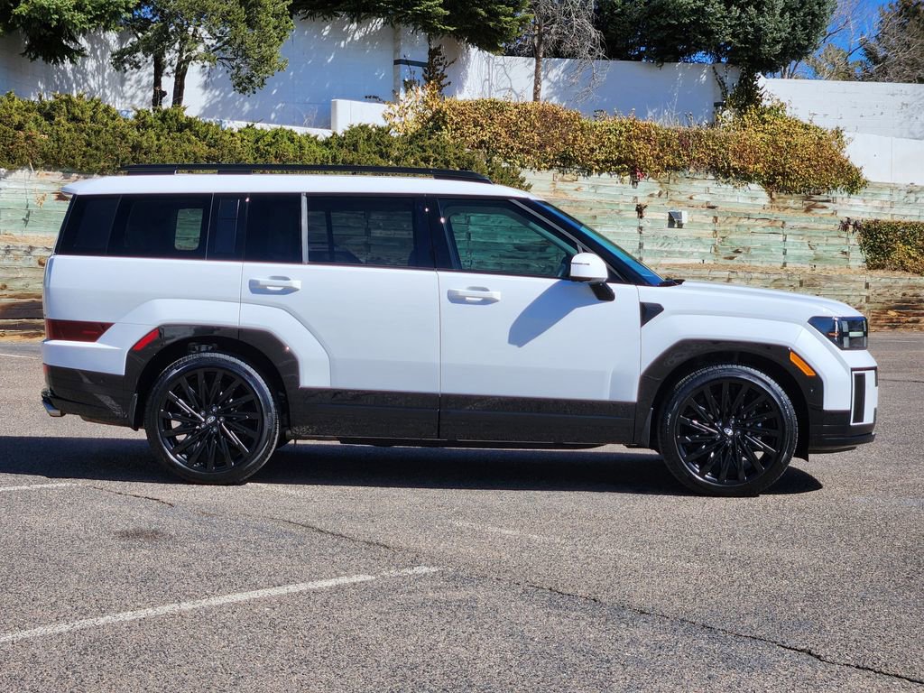 Used 2025 Hyundai Santa Fe Calligraphy image 4