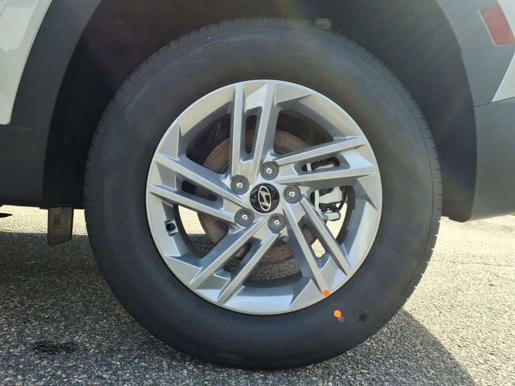 New 2026 Hyundai Tucson SE image 19