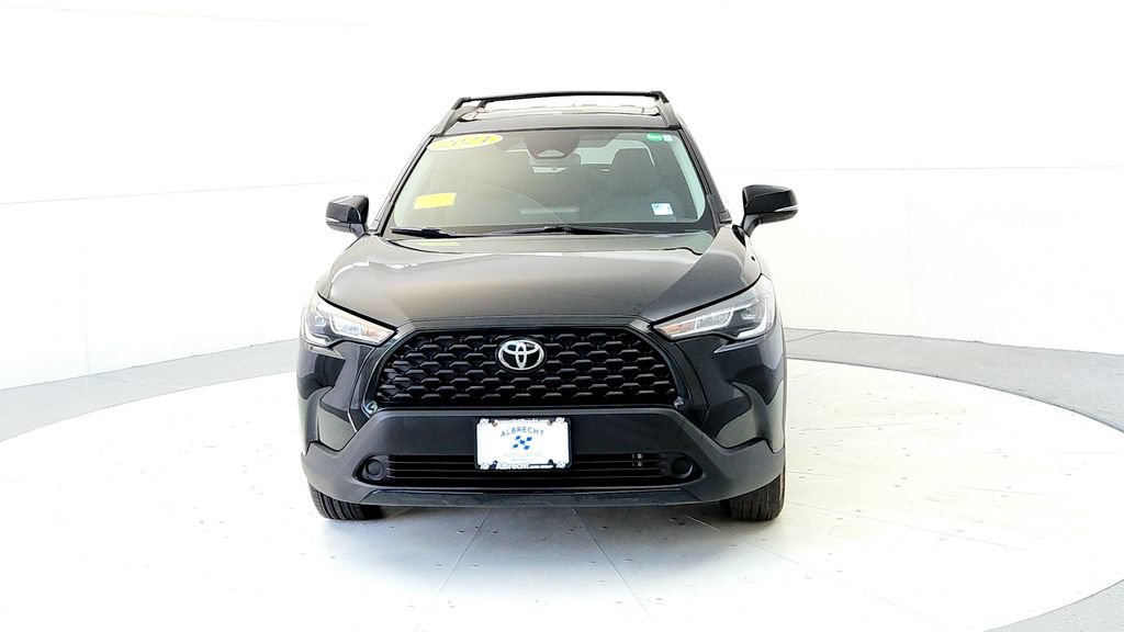 Certified 2024 Toyota Corolla Cross LE w/ Moonroof Package AWD/4WD image 8