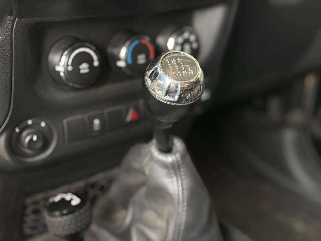 Used 2017 Jeep Wrangler Unlimited Sport image 27