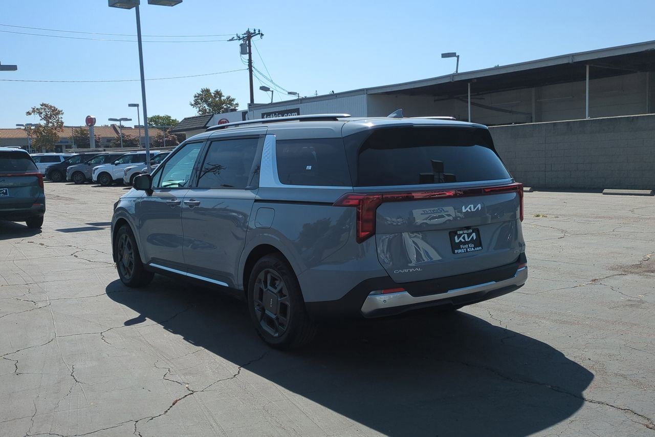 New 2026 Kia Carnival SX image 7