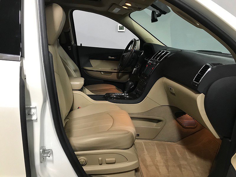 Used 2012 GMC Acadia Denali image 13