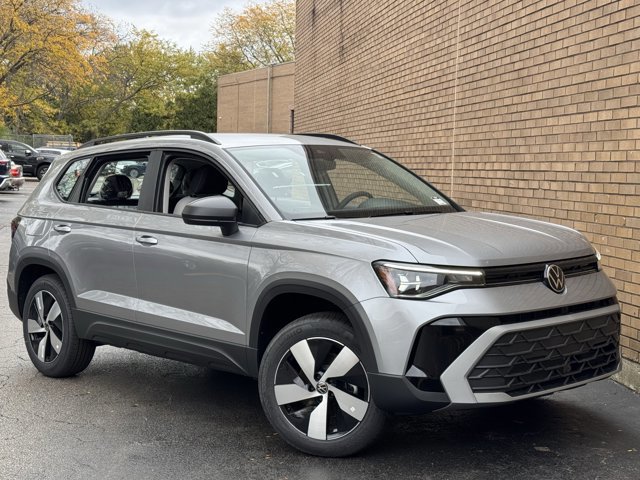 New 2025 Volkswagen Taos S image 2