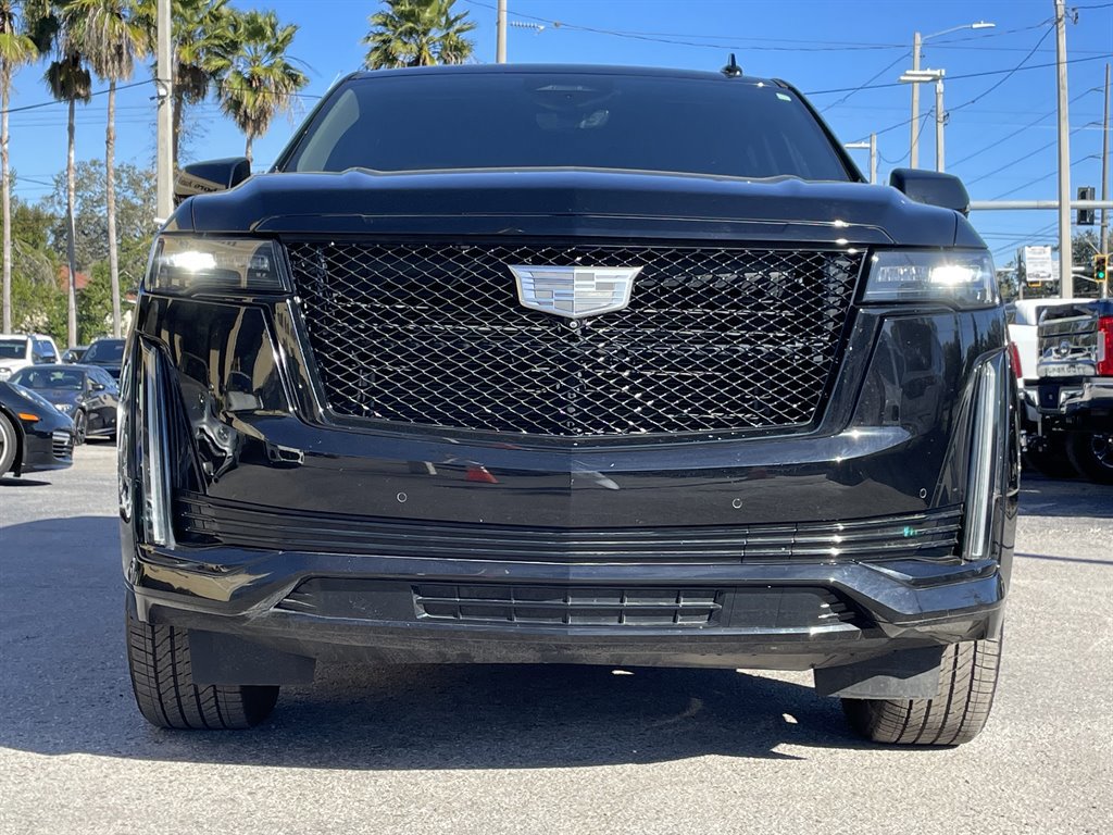Used 2021 Cadillac Escalade ESV Sport w/ Driver Assist Tech Package RWD image 9