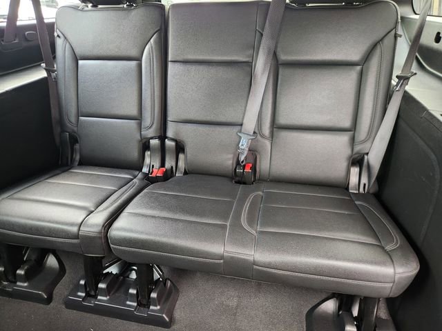 Used 2022 Chevrolet Suburban LT image 28