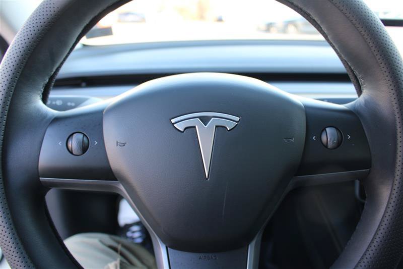 Used 2023 Tesla Model 3 Standard Range RWD image 15