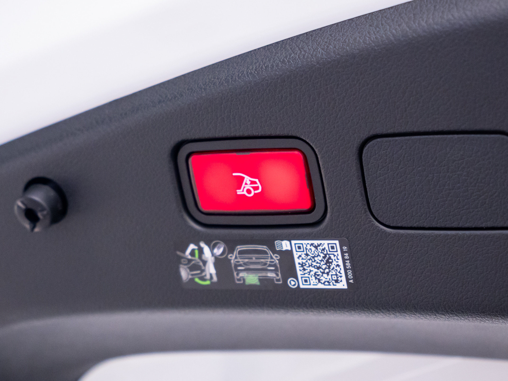New 2027 Mercedes-Benz CLE 300 4MATIC Cabriolet image 31