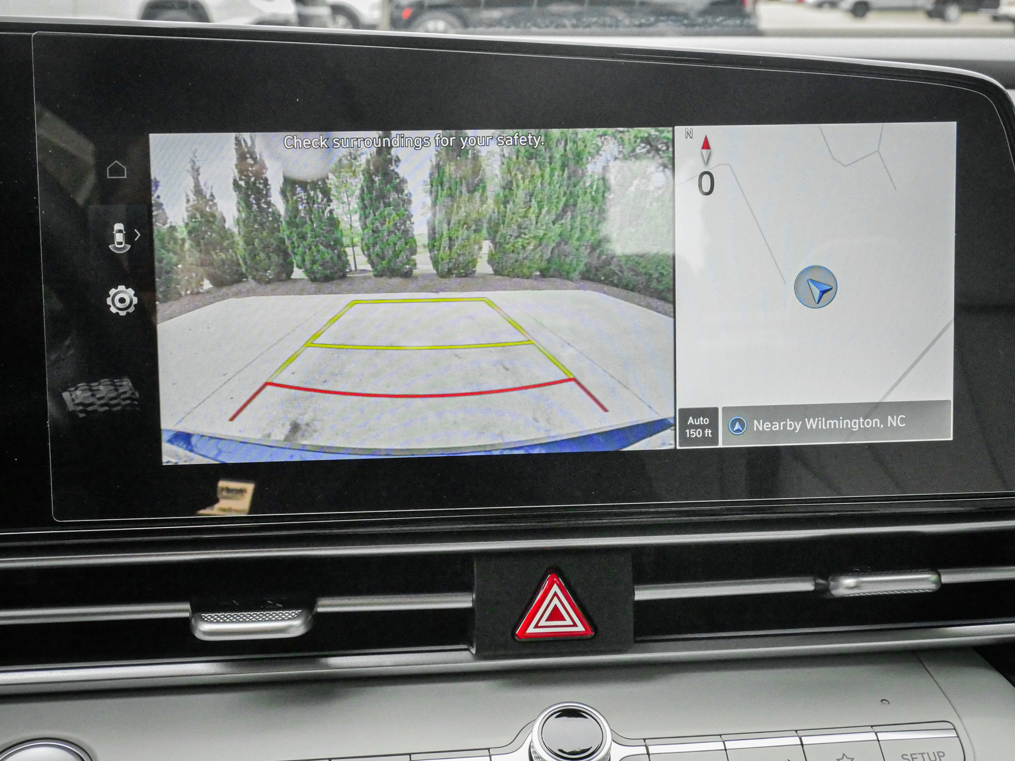 Used 2025 Hyundai Elantra Limited image 25