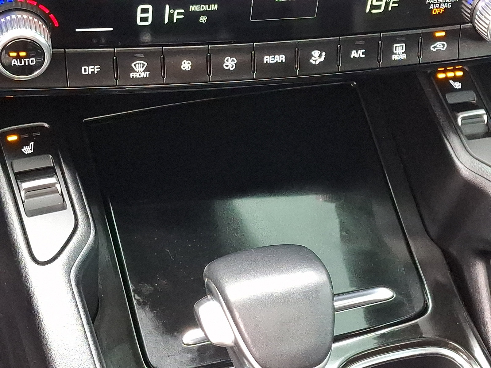 Certified 2024 Kia Telluride S w/ S Sunroof Package AWD/4WD image 25