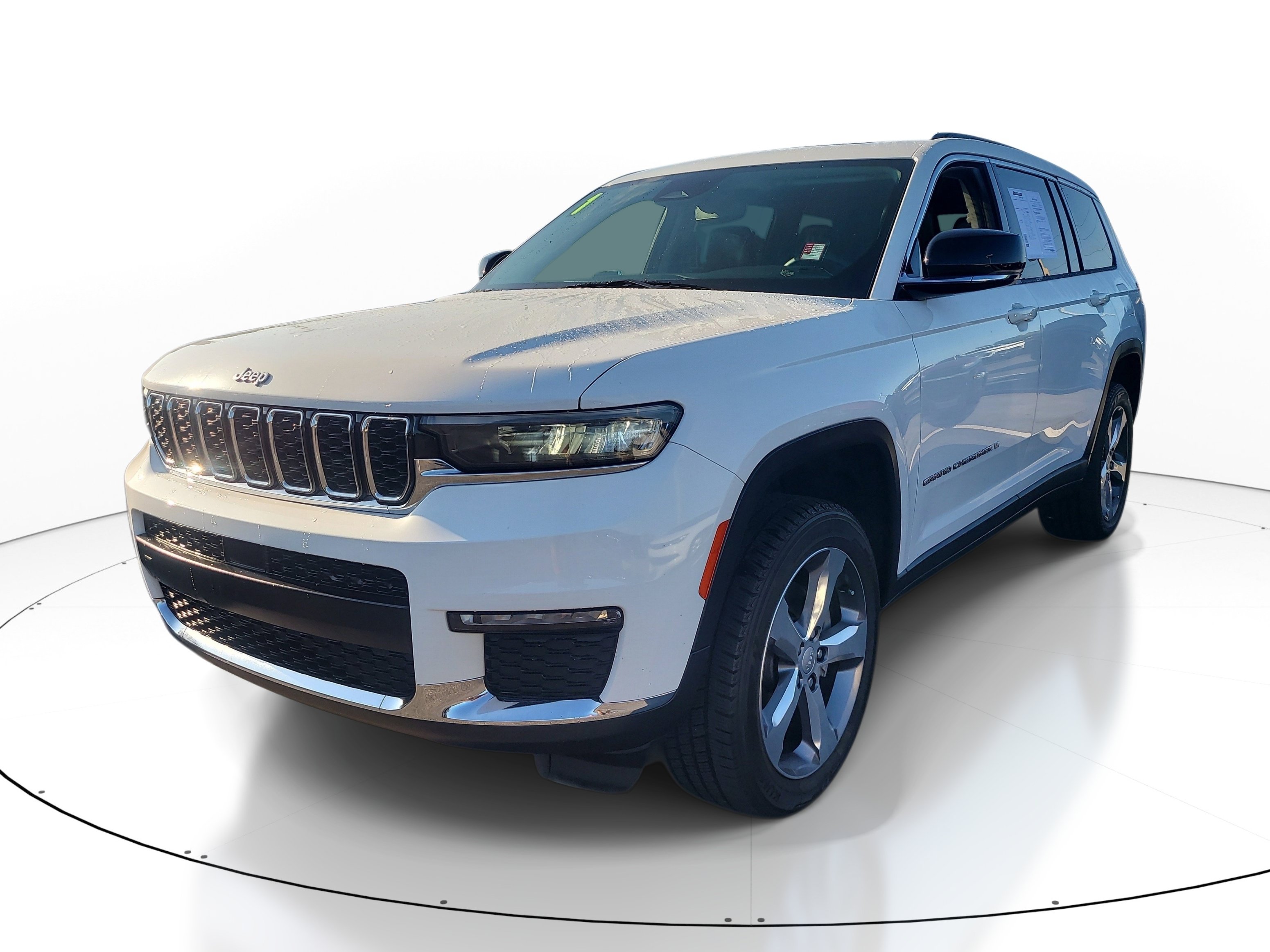 Used 2021 Jeep Grand Cherokee L Limited RWD image 3