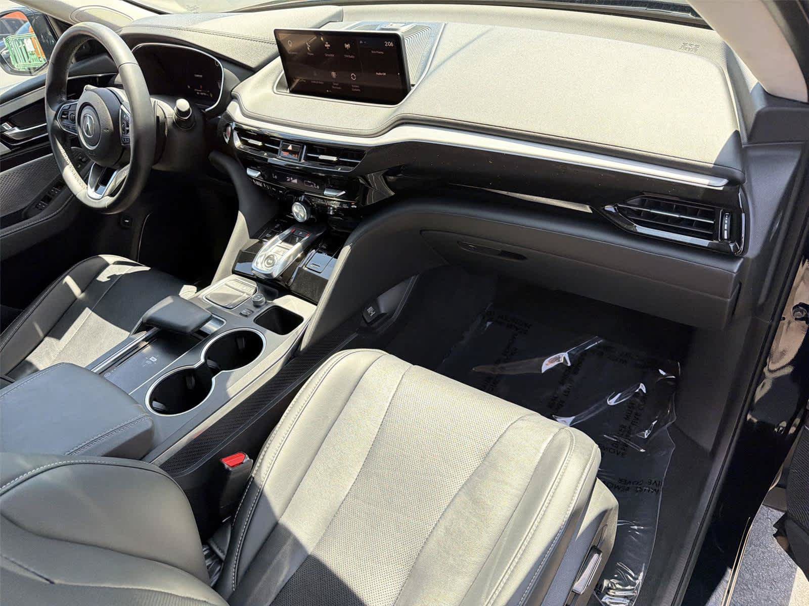 Certified 2024 Acura MDX w/ Technology Package FWD image 13