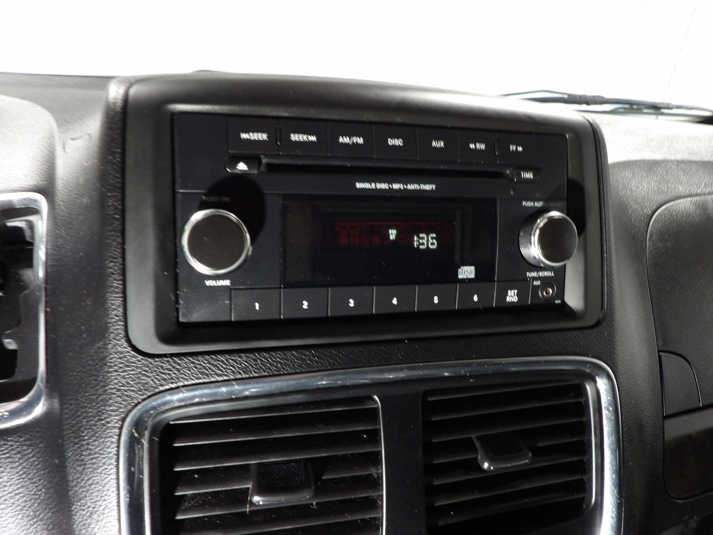 Used 2013 Dodge Grand Caravan SXT image 18