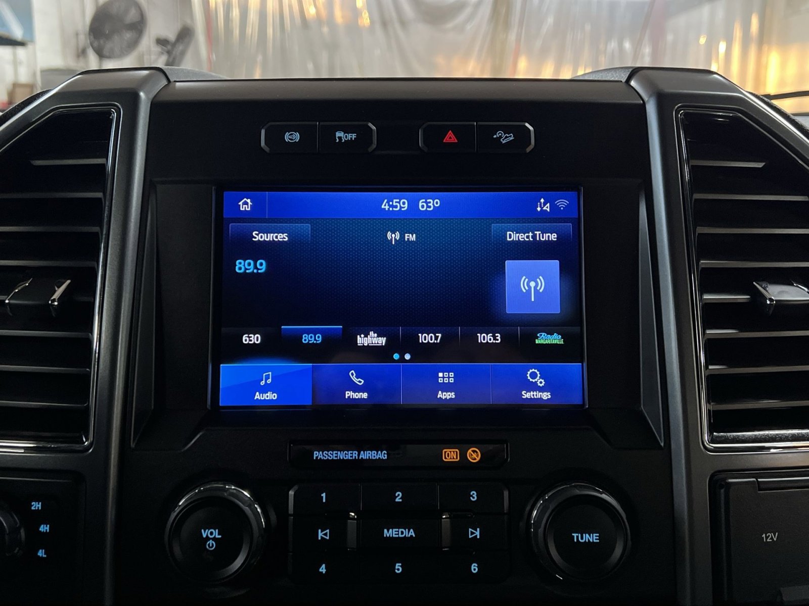 Used 2021 Ford F250 XLT w/ XLT Premium Package image 18