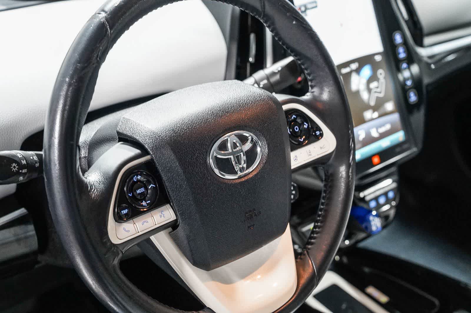 Certified 2018 Toyota Prius Prime Advanced w/ Carpet Mat Package FWD image 21