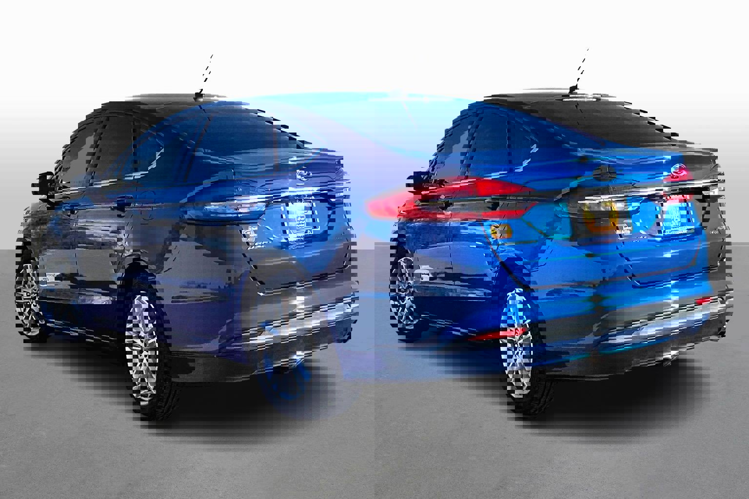 Used 2018 Ford Fusion S image 11