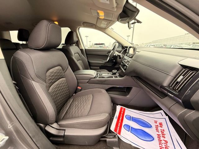 Certified 2024 Nissan Pathfinder S image 19