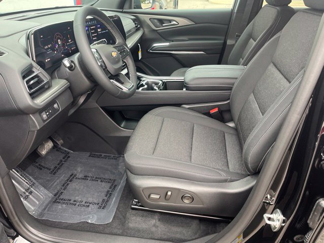 New 2027 Chevrolet Traverse LT FWD image 17