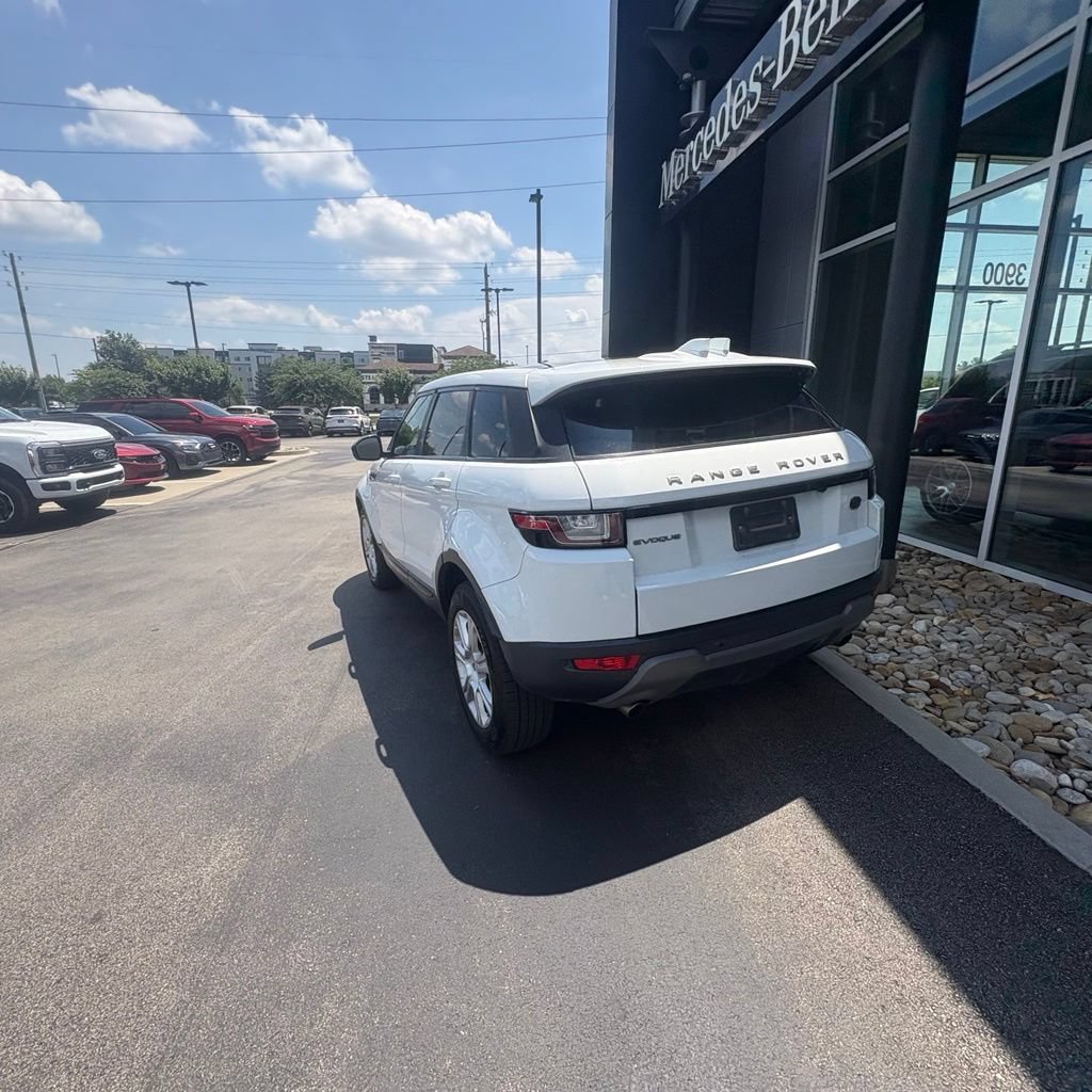 Used 2018 Land Rover Range Rover Evoque SE Premium AWD/4WD image 8
