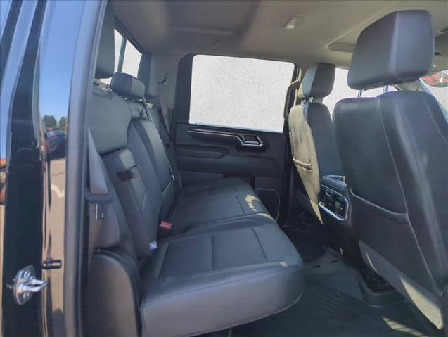 Used 2025 Chevrolet Silverado 3500 LTZ w/ LTZ Premium Package AWD/4WD image 17