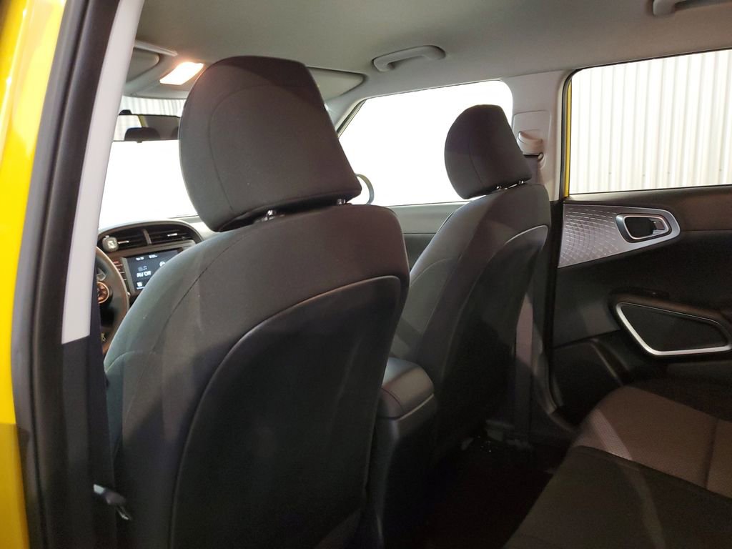 Used 2020 Kia Soul LX FWD image 14