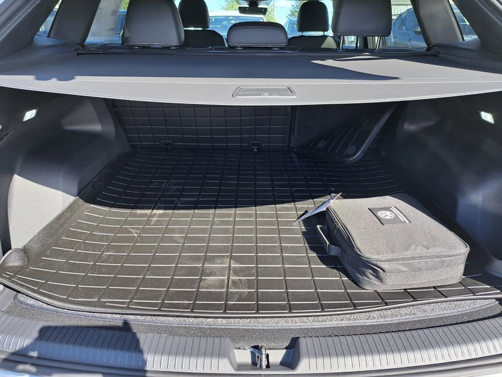 New 2026 Volkswagen Atlas Cross Sport SEL image 26