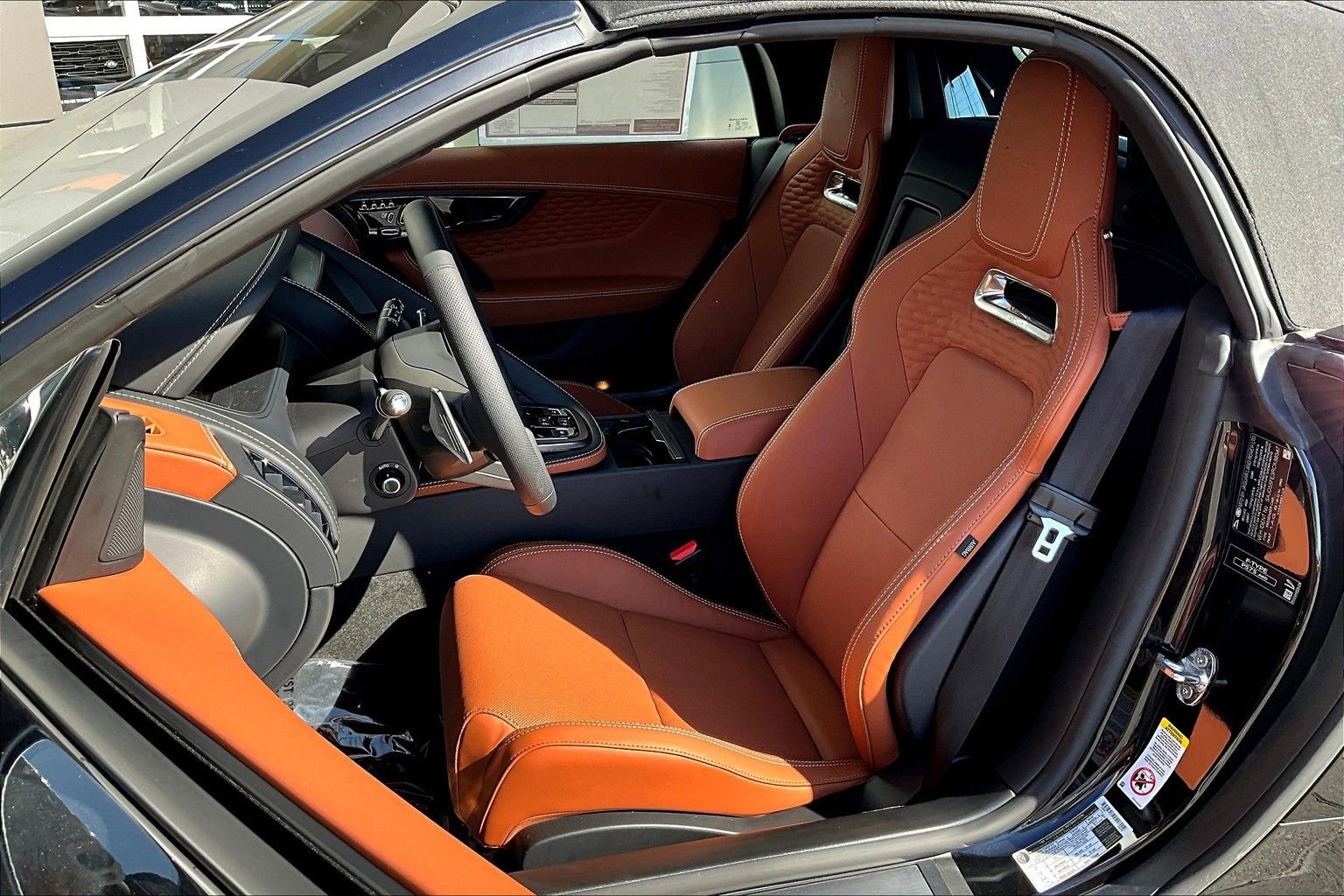 New 2024 Jaguar F-TYPE R image 9