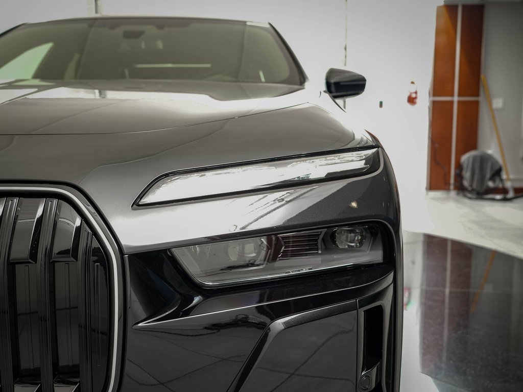 New 2026 BMW 740i xDrive w/ Executive Package image 18